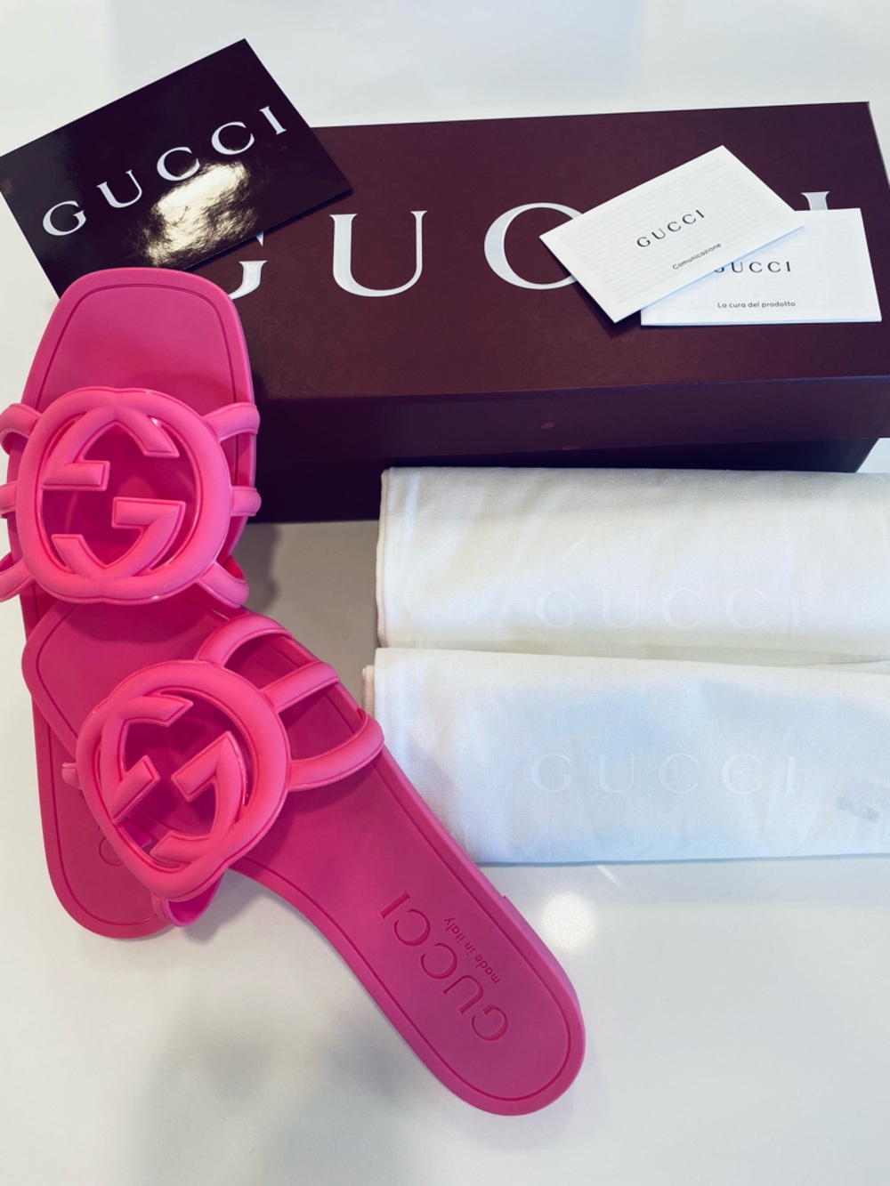 Authentic Gucci Pink Interlocking Logo Slide Sandals - Picture 4 of 8
